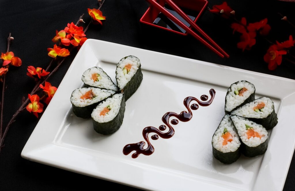 Mangiare sushi a dieta: si può? Ecco cosa dice l'esperto