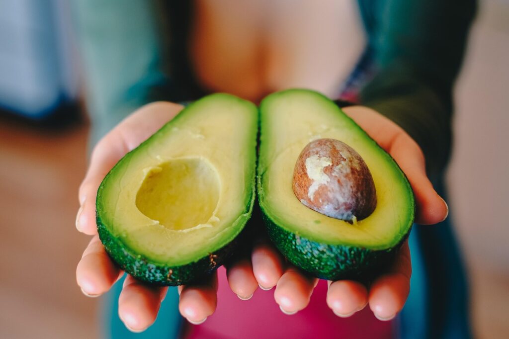Come mangiare l’avocado per proteggere il cuore: ecco cosa devi sapere